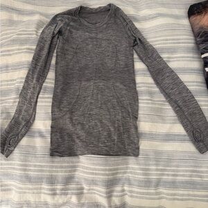 Lulu lemon Gray Long Sleeve Top